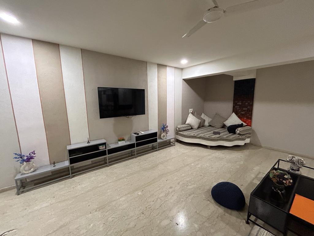 Mayfair Homes Entire 1 BHK Apartment Centrally Located - Tap to explore photos