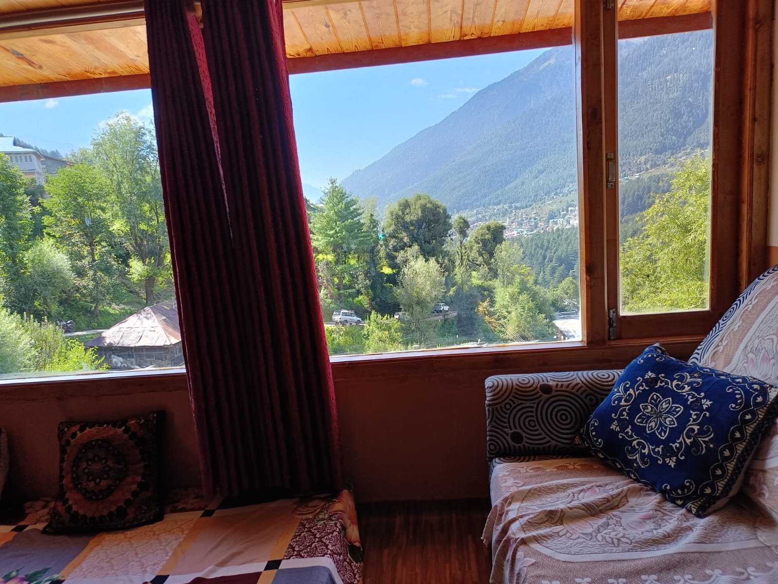 North Himalayan Homestay Manali - Tap to explore photos