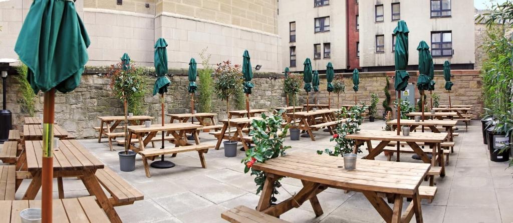 Safestay Edinburgh Cowgate - Tap to explore photos