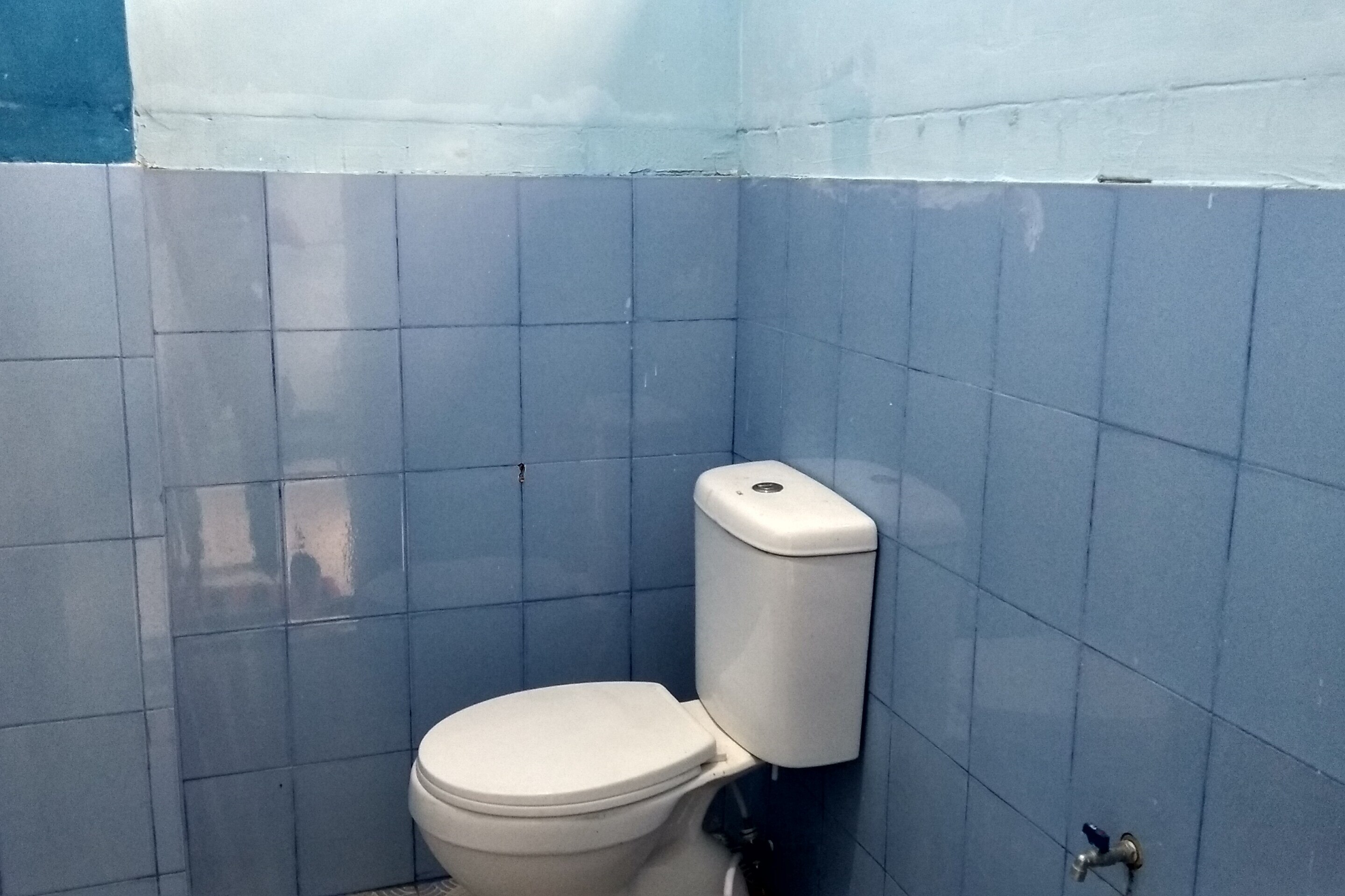 OYO 90001 Homestay 47 Latanete - Tap to explore photos