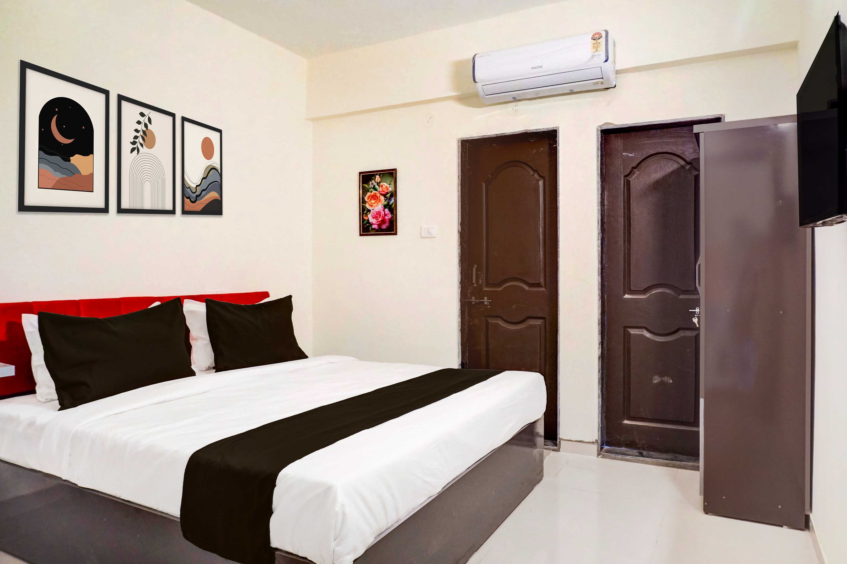 Townhouse Uptown Hinjewadi - Tap to explore photos