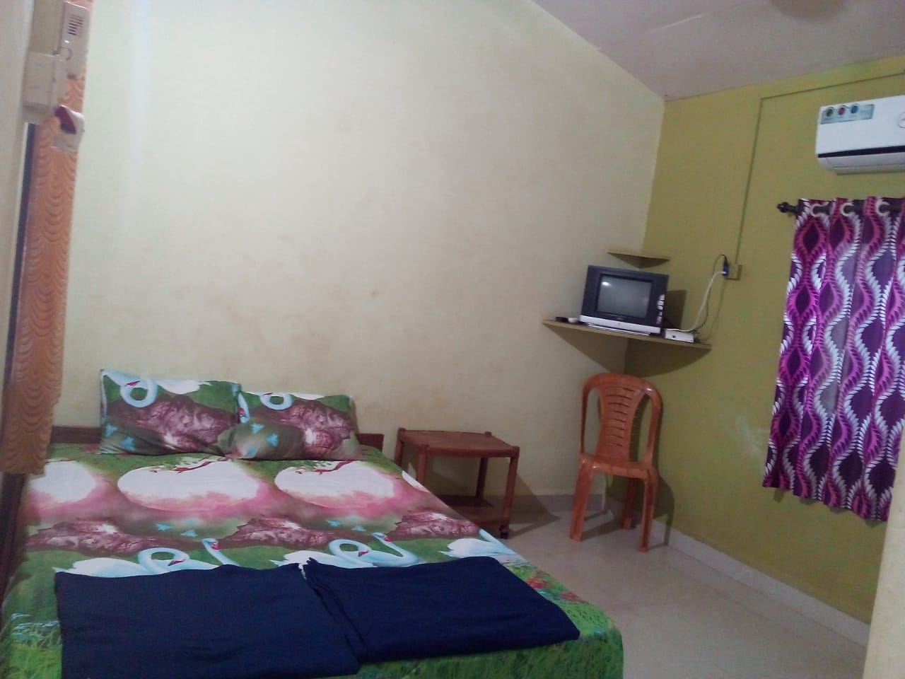 APULKI NIWAS - HOMESTAY, MURUD DAPOLI - Tap to explore photos