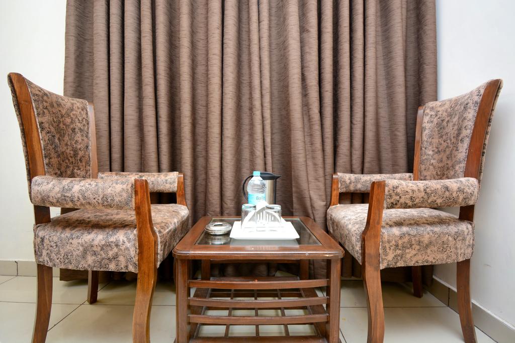 Hotel Classic Zirakpur - Tap to explore photos