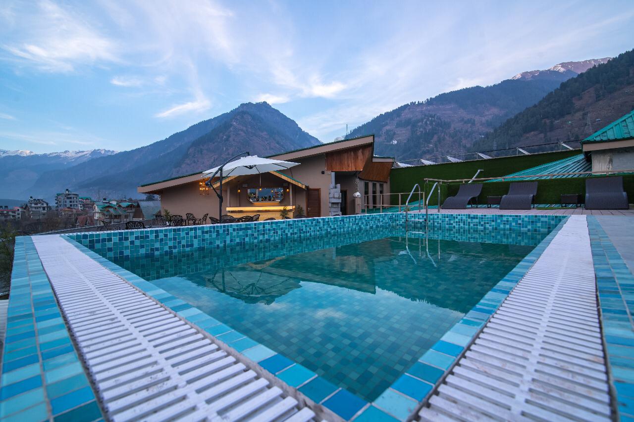 Coral Resort and Spa, Centrally Heated Mountain Side Resort, Manali