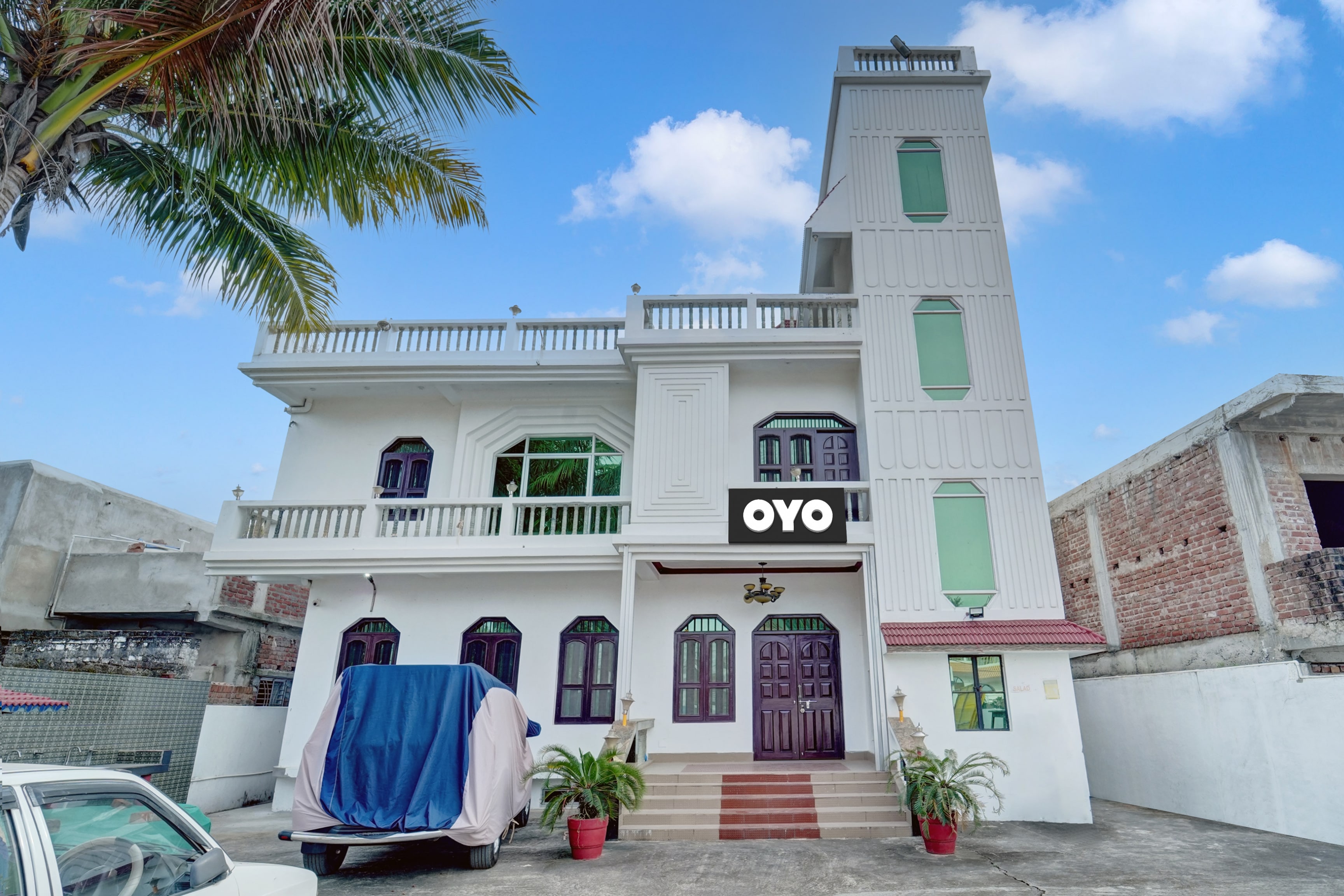Hotel O 819125 HOTEL SHIV TRIPTI AND BANQUET HALL - Tap to explore photos