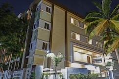 De Crown Luxury Hotel, Kottapeta