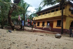 Sunshine Beach Resort, Malvan