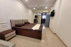 FabHotel Durga Luxury Studio, Gurgaon
