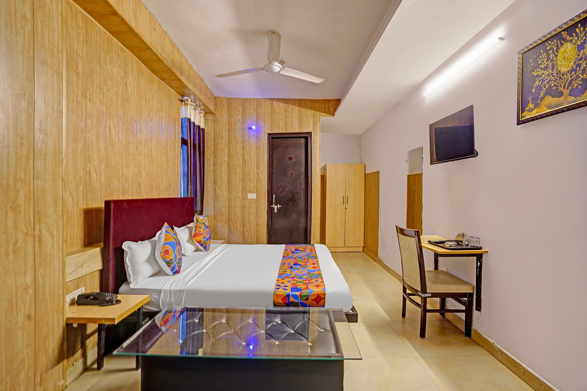 FabHotel Vasundhara Grand - Tap to explore photos
