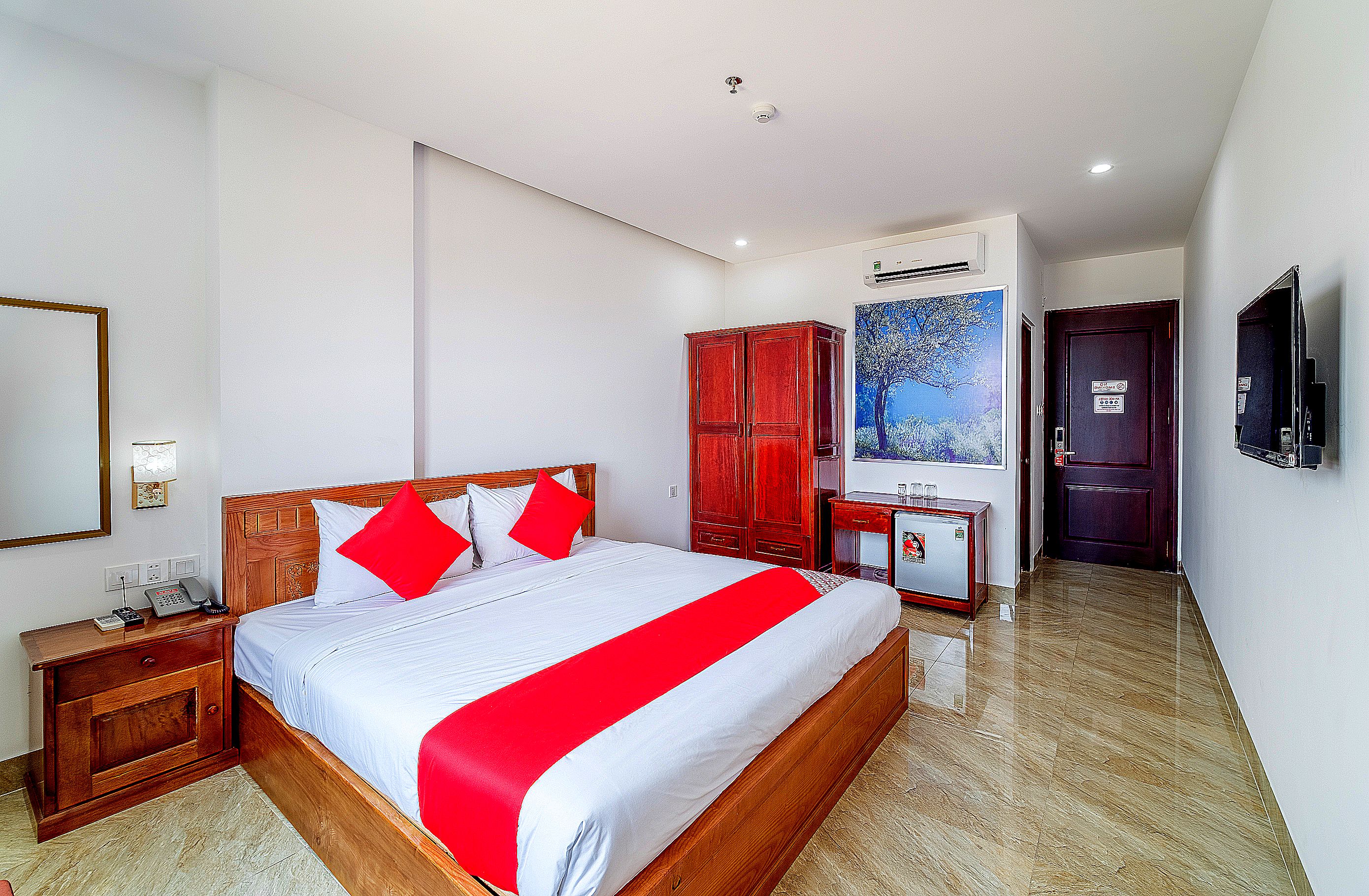 OYO 215 An Duc Hotel Da Nang - Tap to explore photos