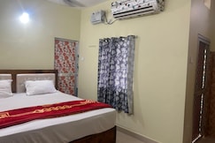 Shree Puri Homestay 2Mins Walk To Light House Beach, Puri