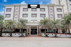 Palette Hotel And Resort Anand Formerly Hotel La Casa Inn, Anand