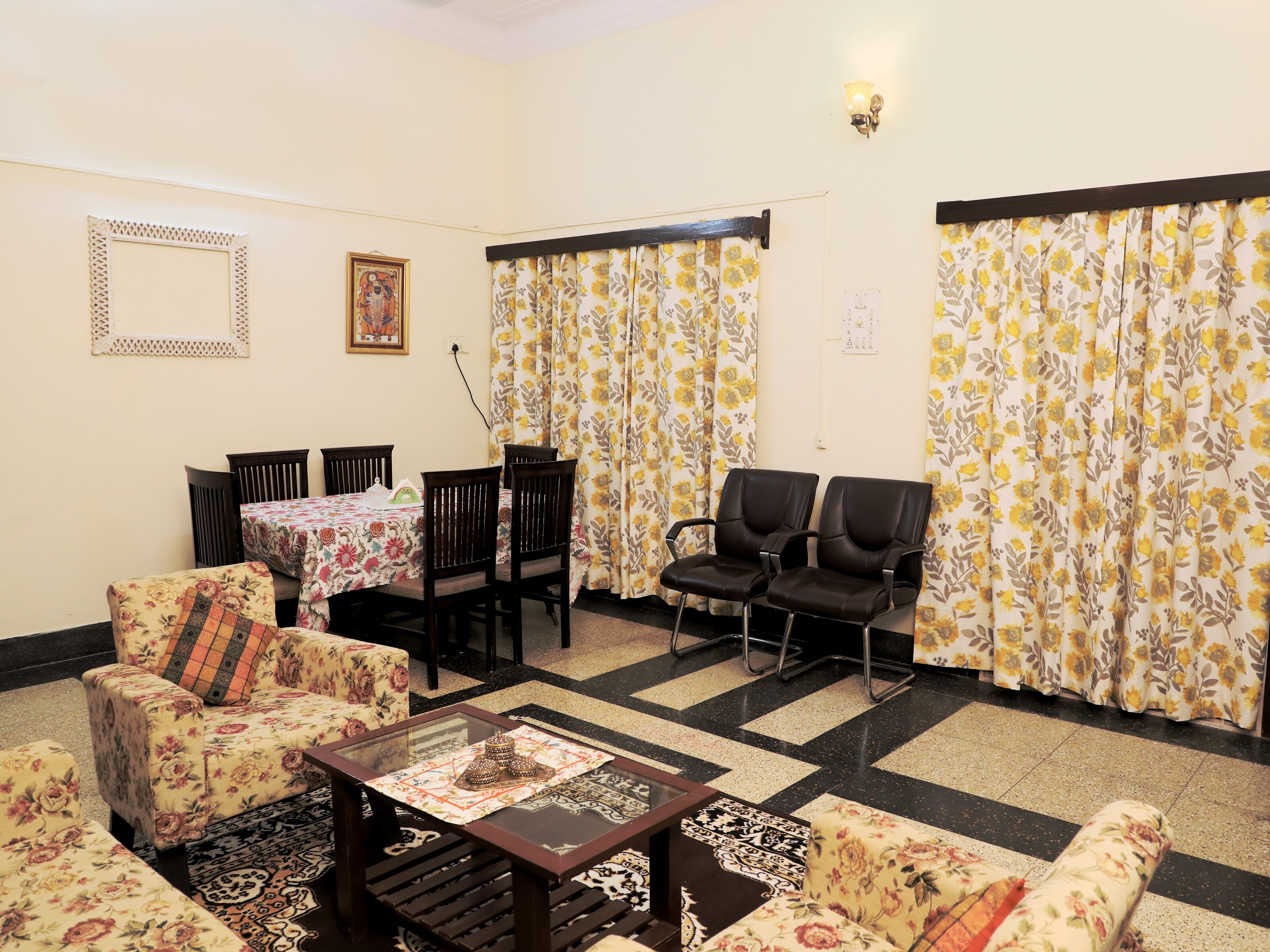 Kishan Villa Homestay - Tap to explore photos