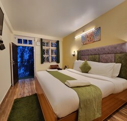 Premium Room With Valley View