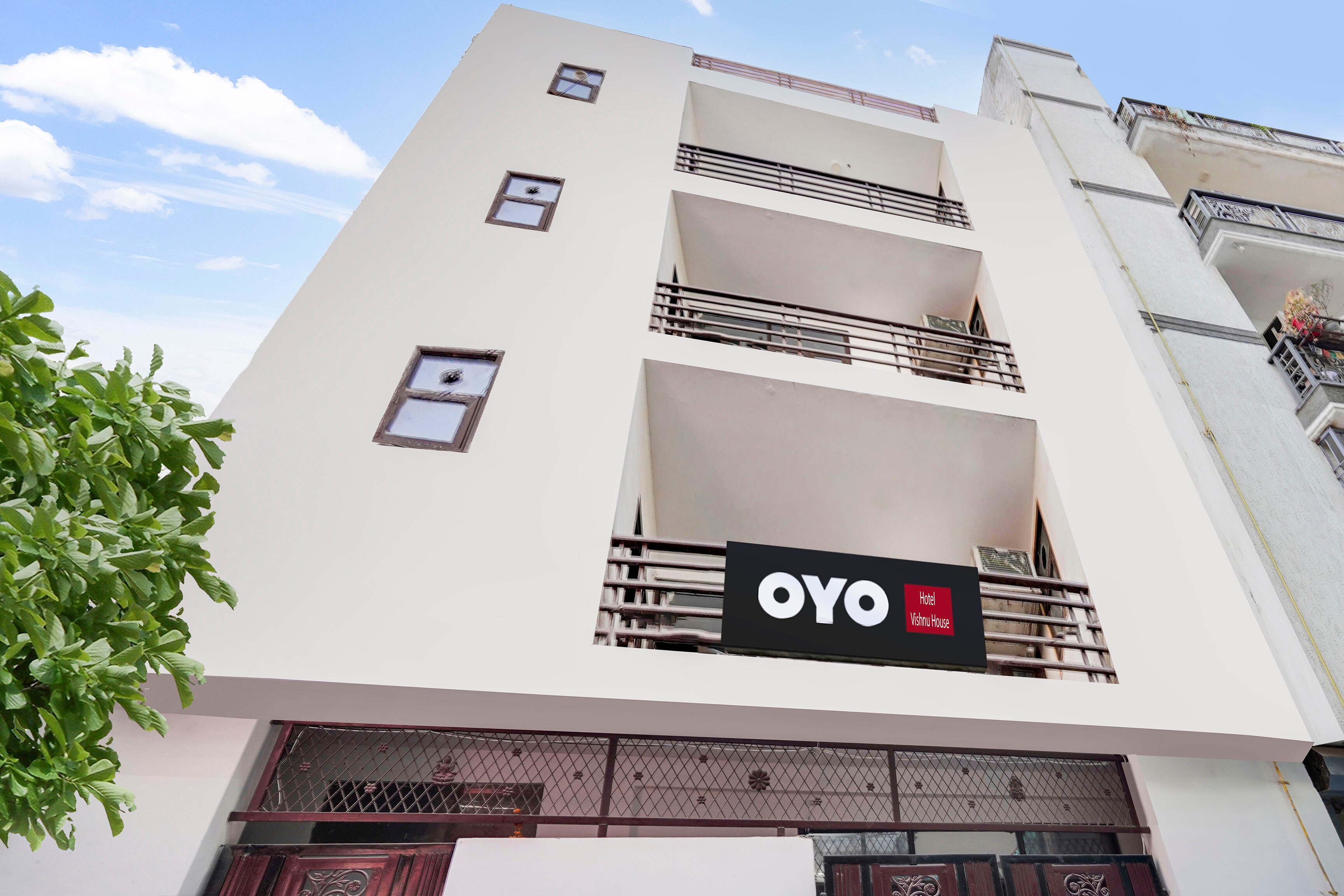 Hotel O Vishnu House - Tap to explore photos