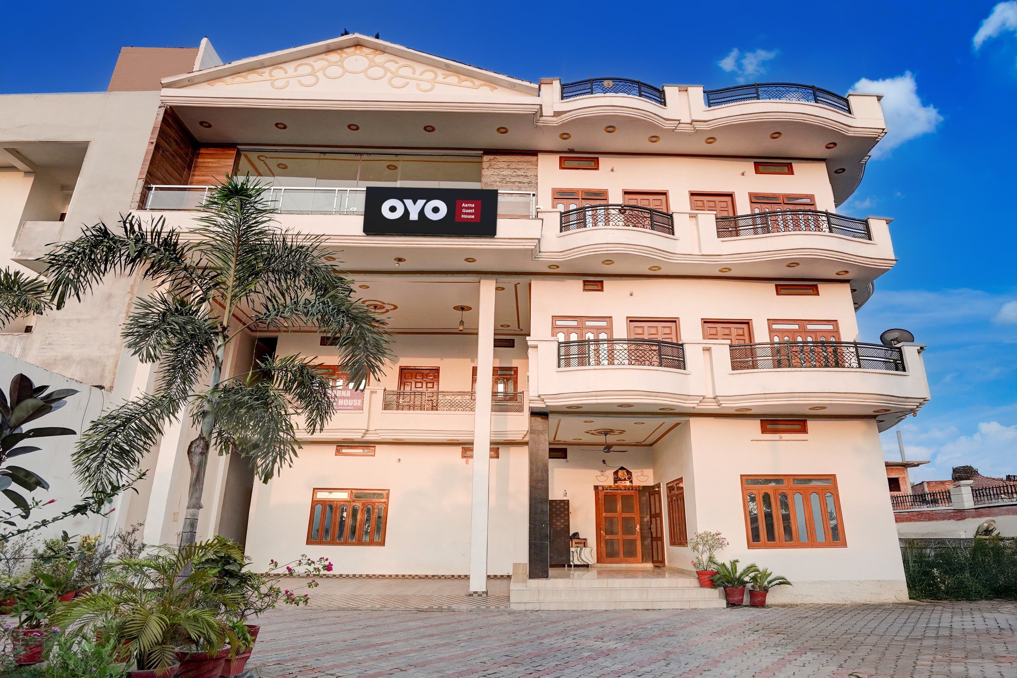 Hotel O Aarna Guesthouse - Tap to explore photos