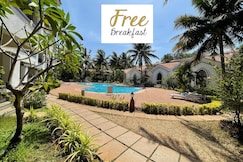 Riviera Hermitage Pool and Garden View, Belgaum