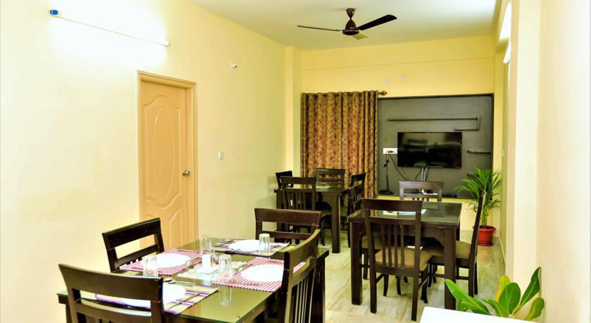Kings Residency Near Manyata Tech Park (Hebbal) - Tap to explore photos