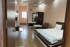 HOTEL SUGAM PARADISE, Bheri