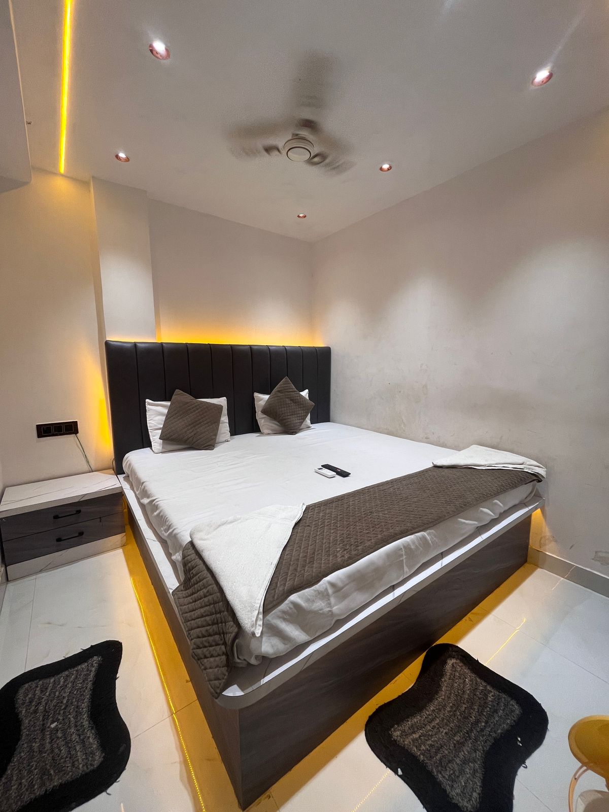 Hotel Brijnath Inn - Tap to explore photos