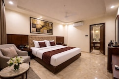 Hotel Liora, Khirasara