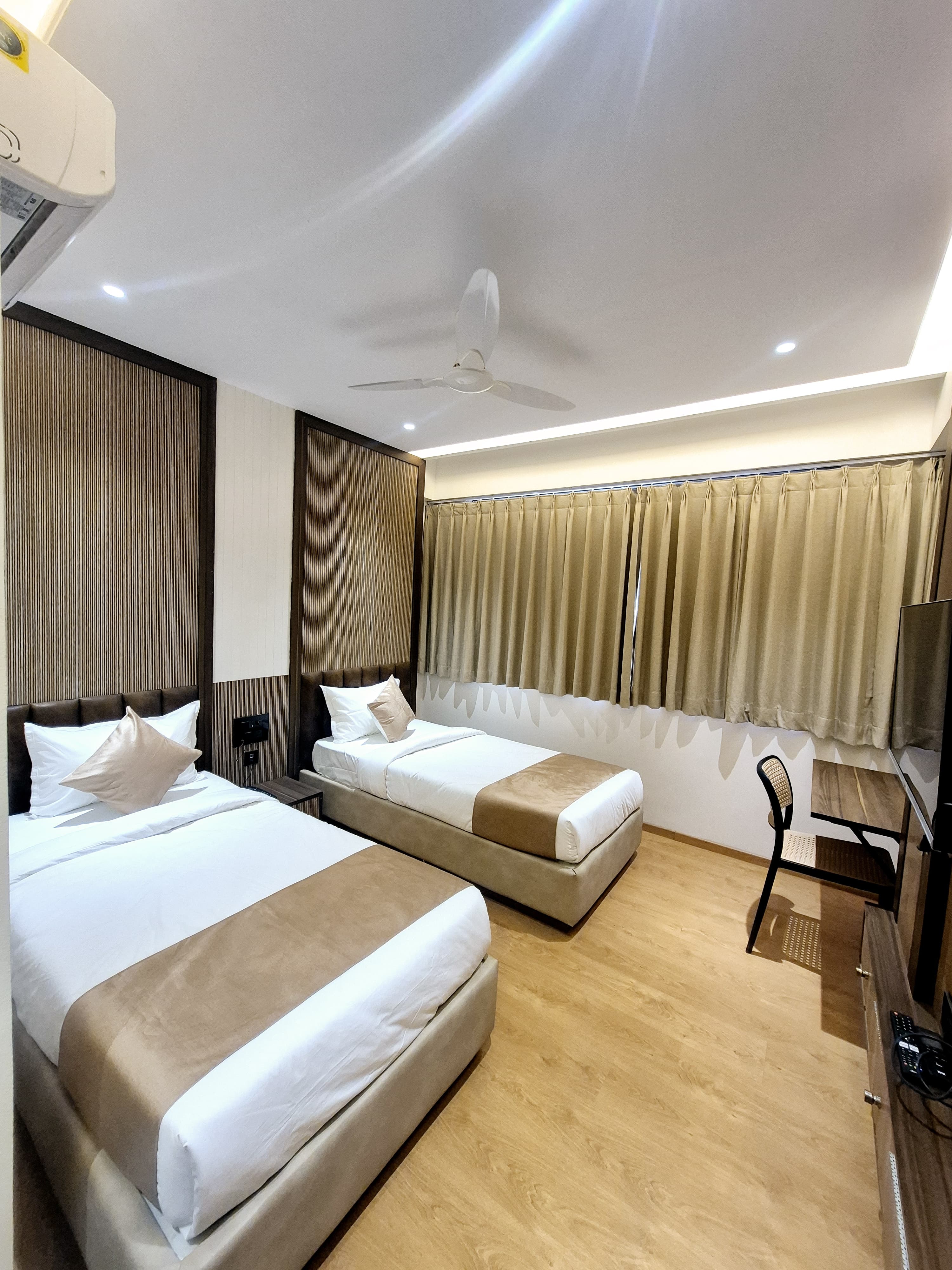 Twin Room 1