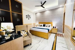 Divine Inn Hotel & Service Apartments, Rajouri Garden, Delhi
