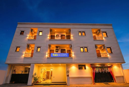 FabHotel White House Tilak Nagar