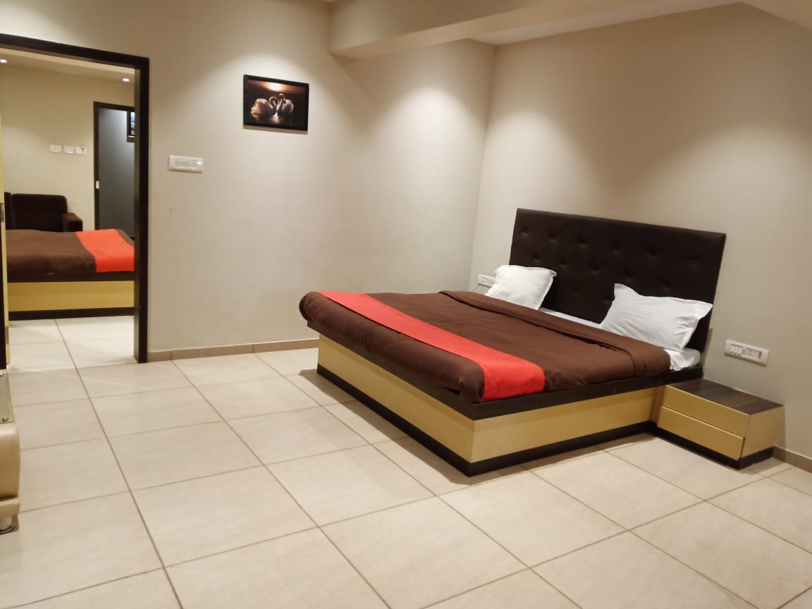 Hotel Navya Palace Daman - Tap to explore photos