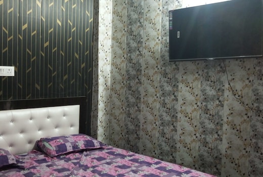 SPOT ON Pihu Hotel & Resturant