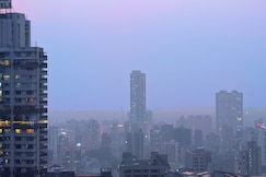 It s Sky High 33rd Floor Blue Suite City Views, Mumbai