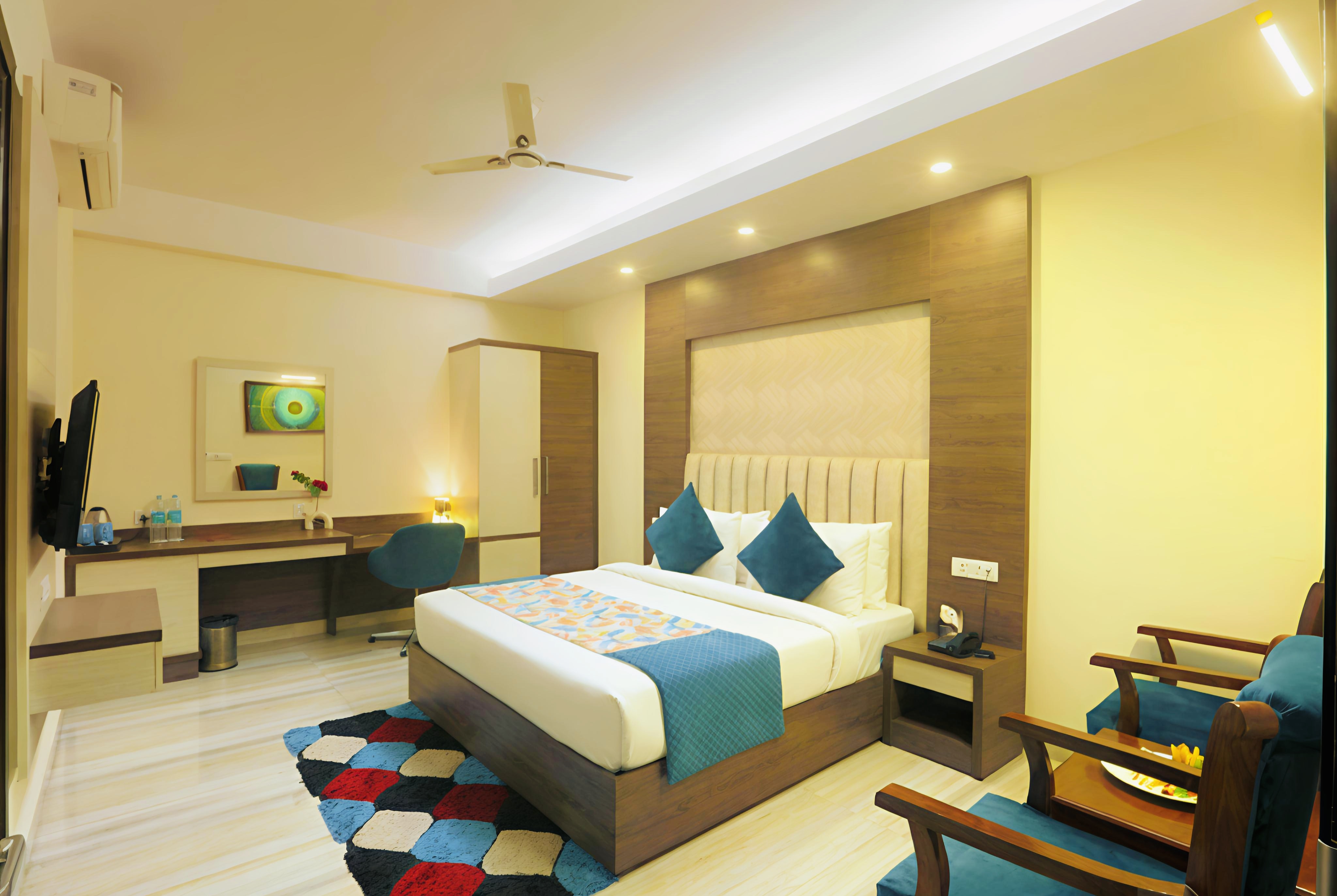 Hotel Mountain Bliss' New Delhi - Tap to explore photos