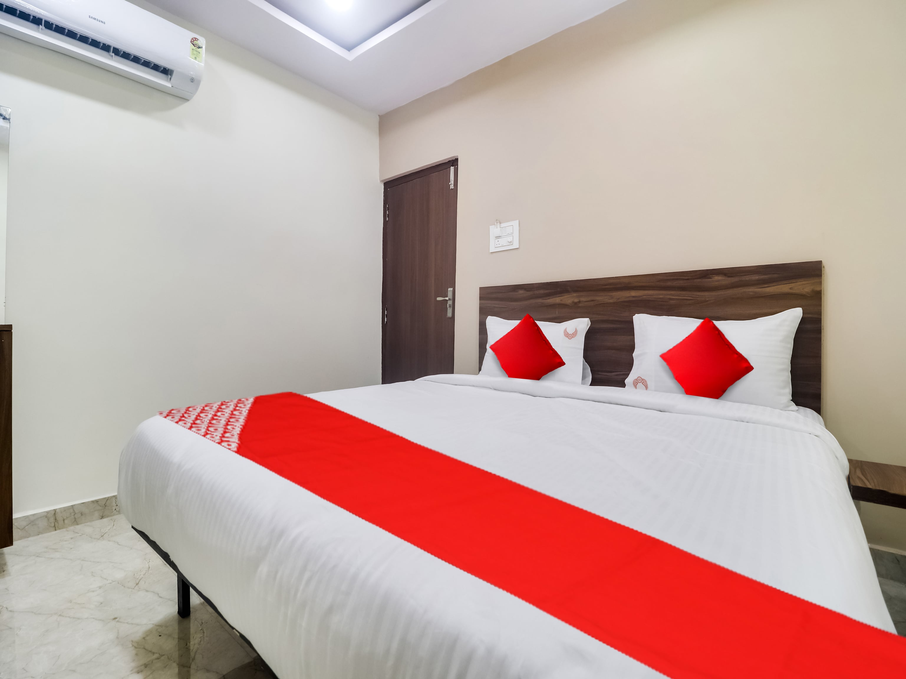 Hotel O Red Stone Hotels - Tap to explore photos