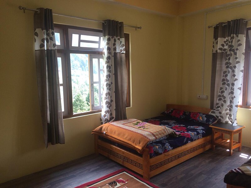 Dogra Inn Lachung - Tap to explore photos