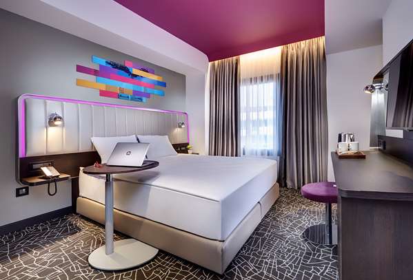 Park Inn by Radisson Izmir - Tap to explore photos