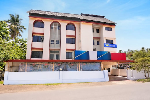FabHotel Kamal Palace