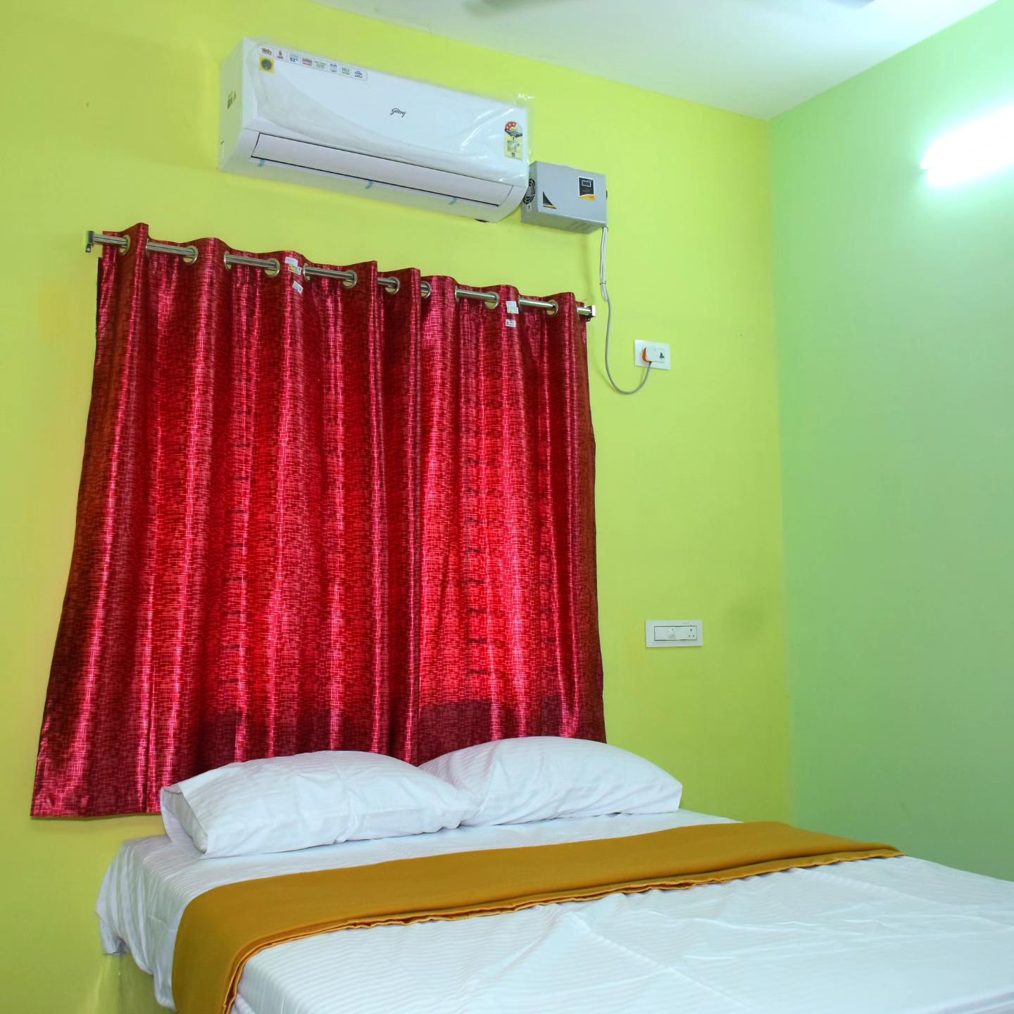 TIRVZR homestays  service apartments rooms - Tap to explore photos