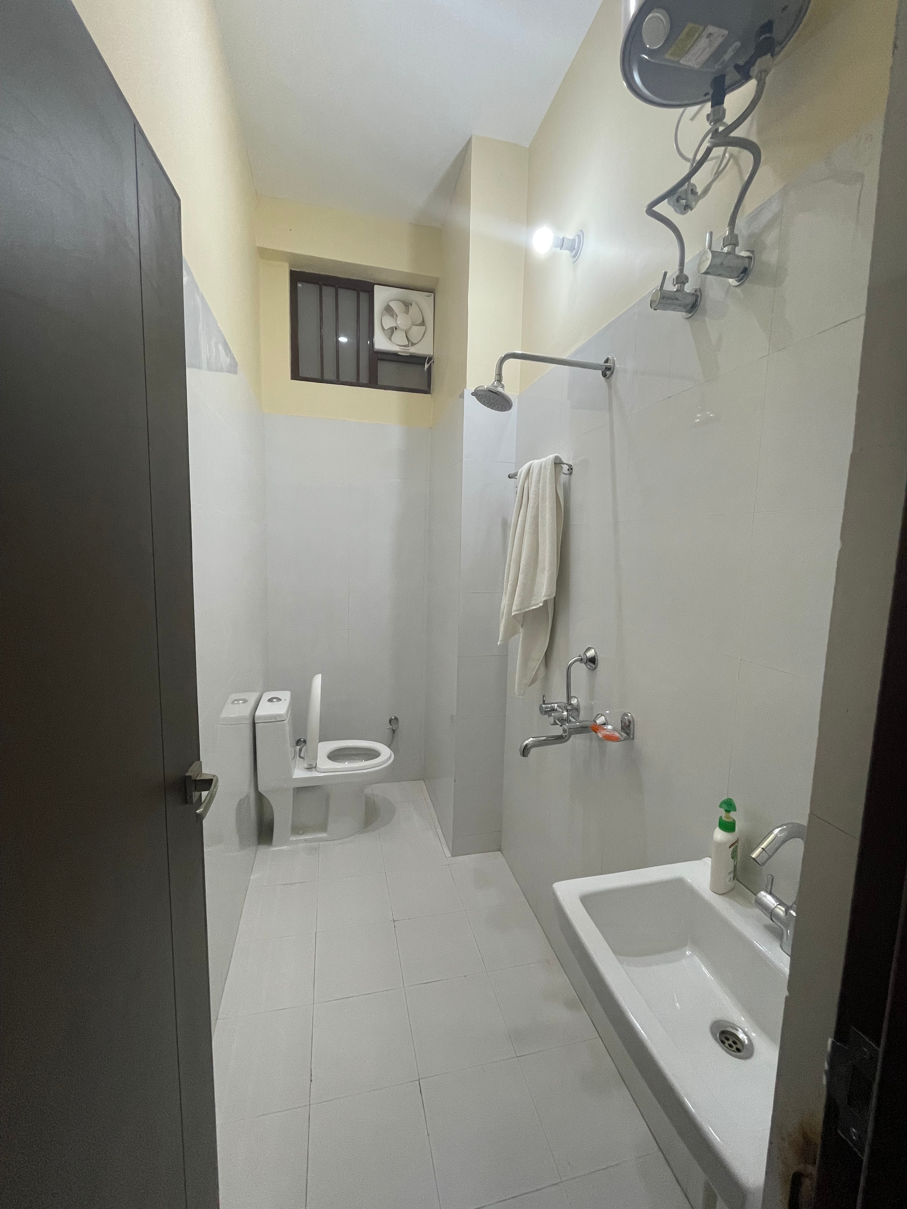 Best Life Day Restaurant And Home Stay - Tap to explore photos