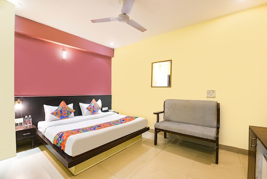 FabHotel Grand Port View