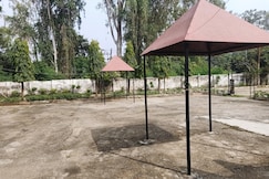 Red Star Restaurant and home stay, Muhamdi