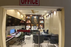 Golden Plaza, Sultanpur