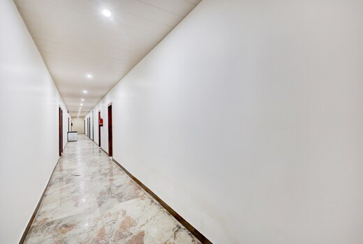Hotel O Sarai Metro Station Formerly Palla