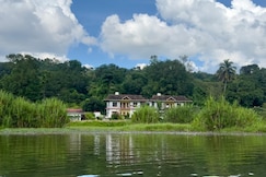 Karlad Lake Palace Waterfront Resort by stayRAa, Wayanad