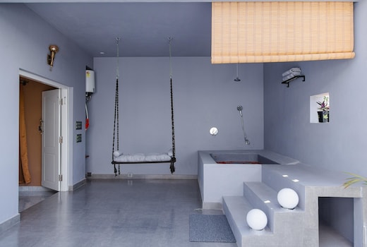 Moonlight Manor  Luxury Escape