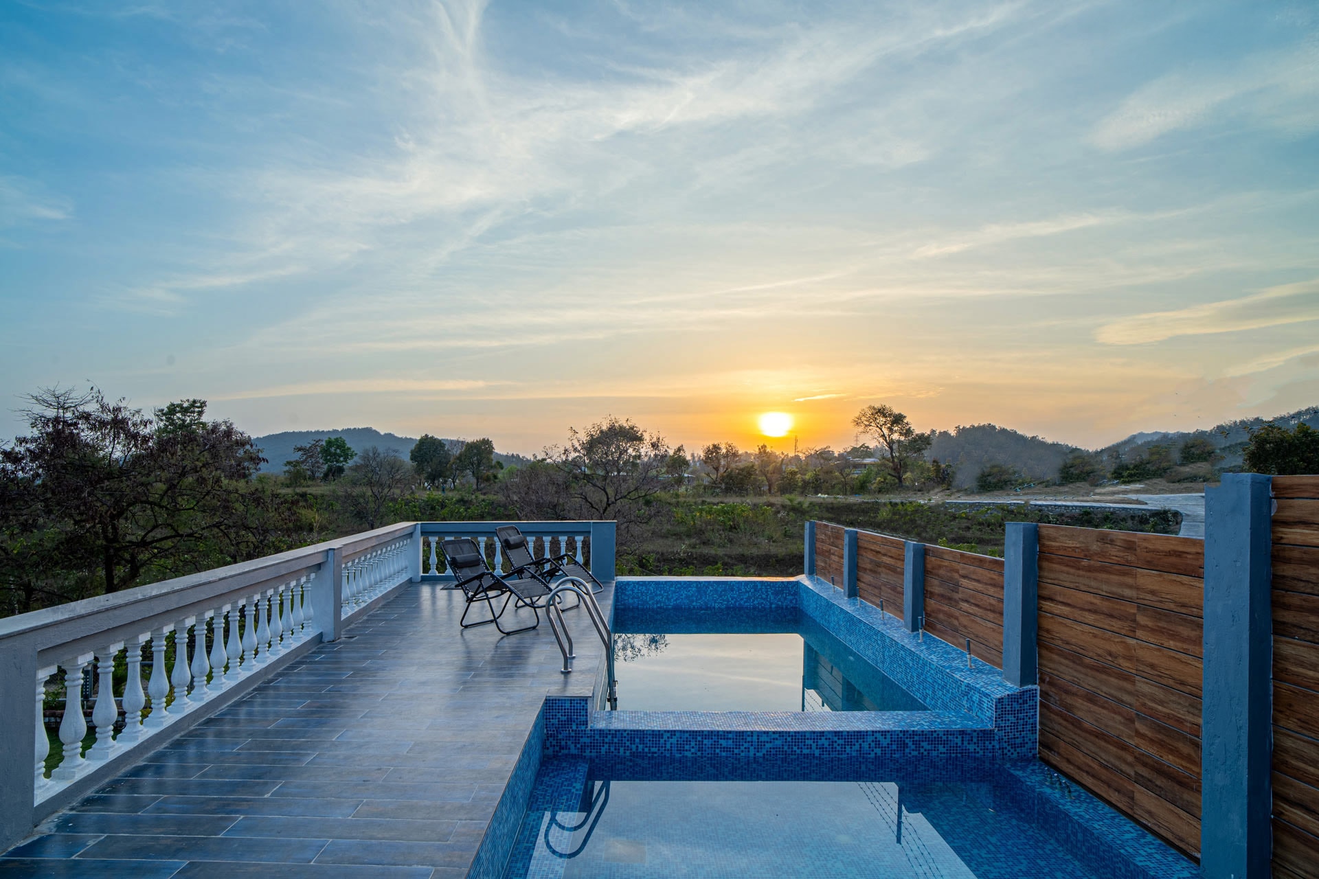Offgrid Room in Homestay - Tap to explore photos