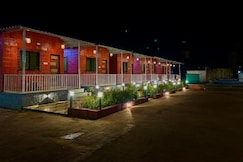 Ivystone Cottages, Satara