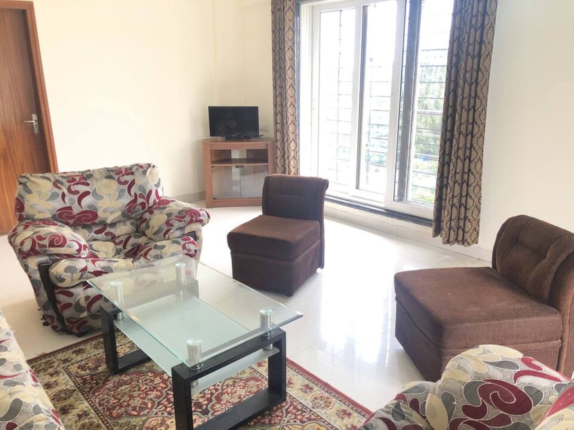Service Apartment in BKC, Mumbai - 402 - Tap to explore photos