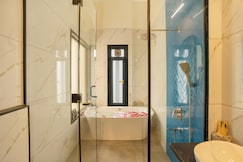 ELIVAAS Purosol | 3-BHK Villa In a Gated Complex With Private Pool & Bathtub, Goa