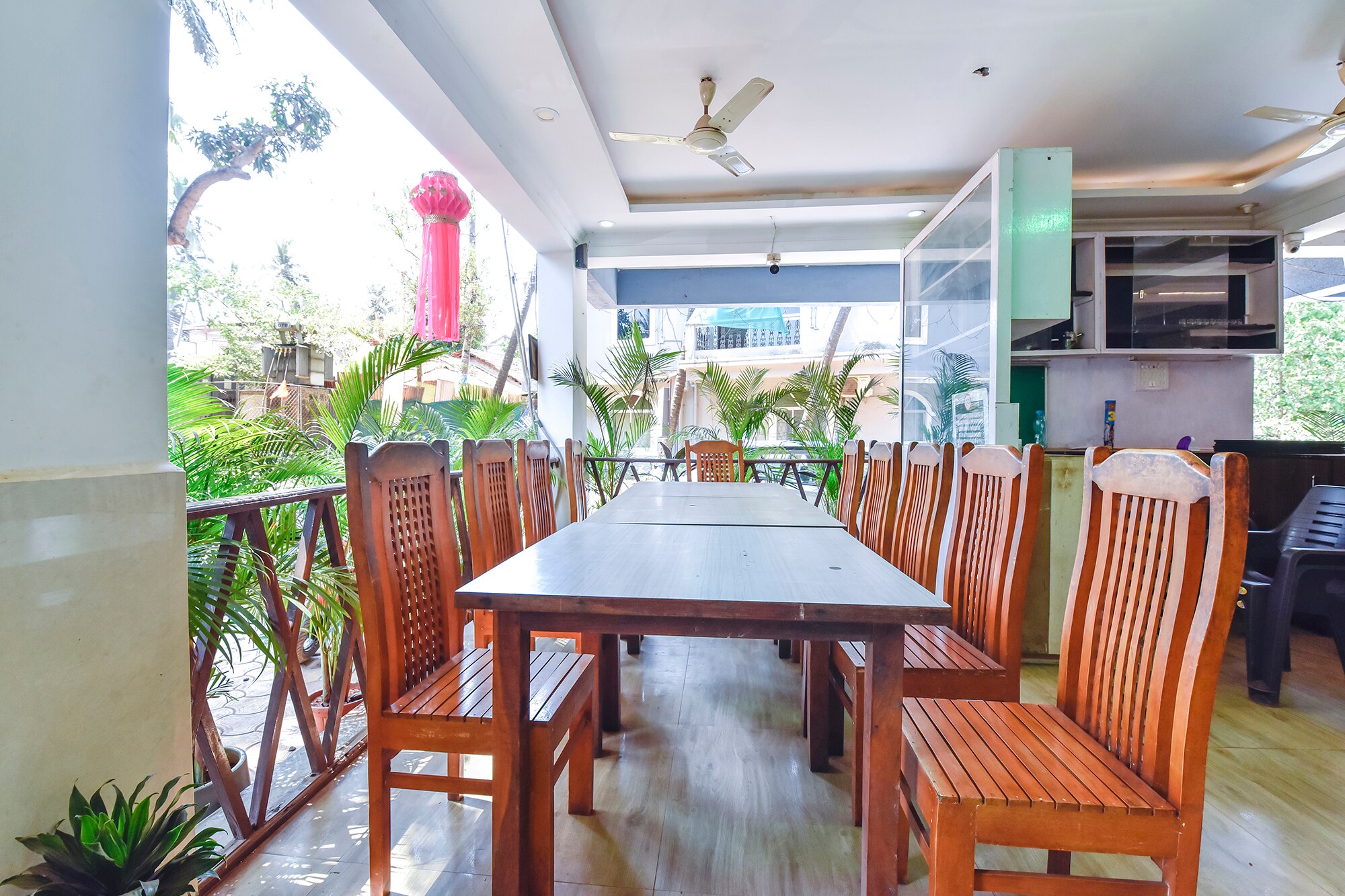 Fabexpress The Tasty Buds - 500M From Baga Beach - Tap to explore photos
