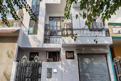 Hotel SSS INN, Lucknow